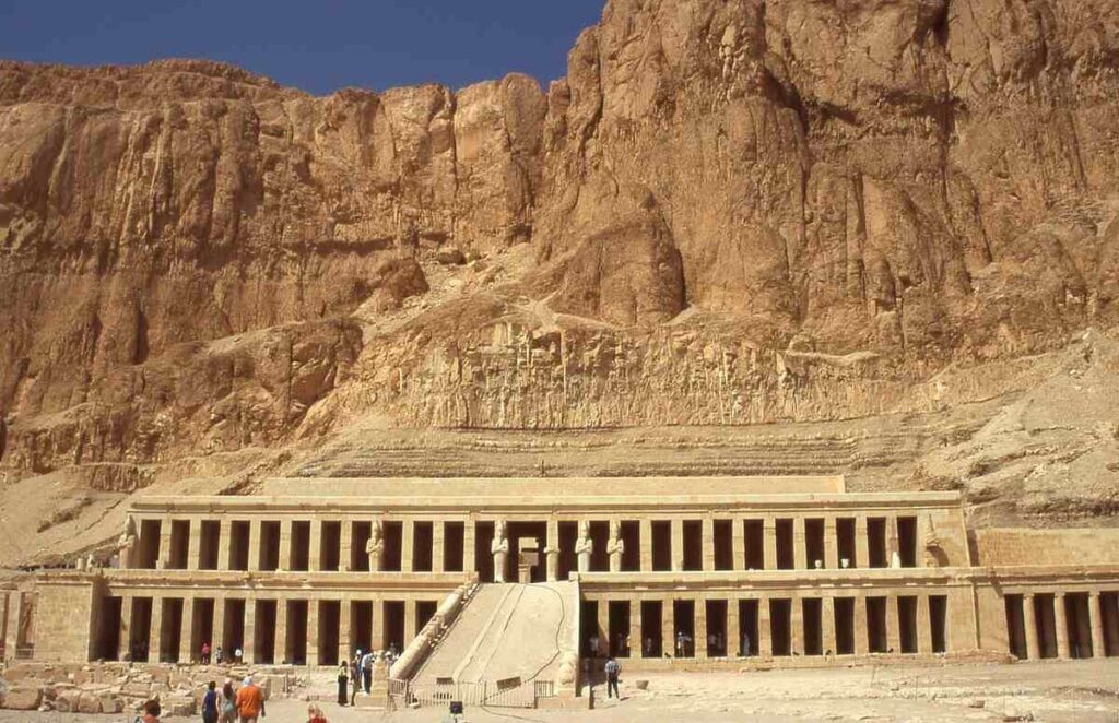deir-al-bahri-temple-built-by-Hatshepsut